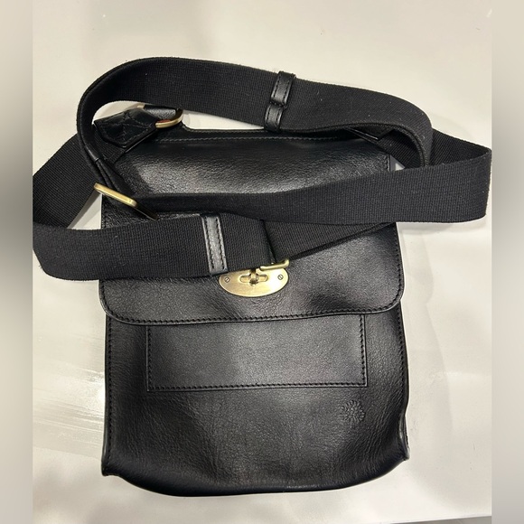 Mulberry Antony small crossbody in very good condition. Please see all fotos. - Picture 2 of 15